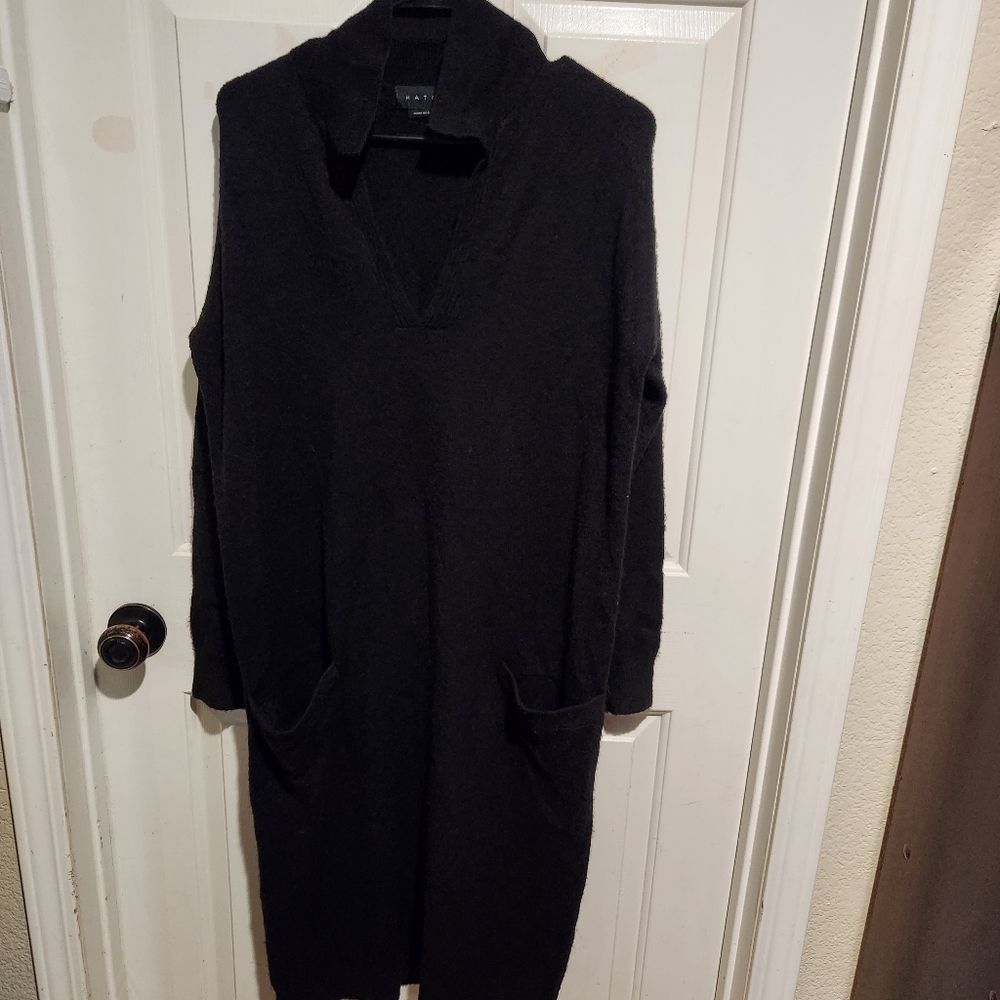Hatch Black V-Neck Long Sleeve Midi Dress - Picture 2 of 8